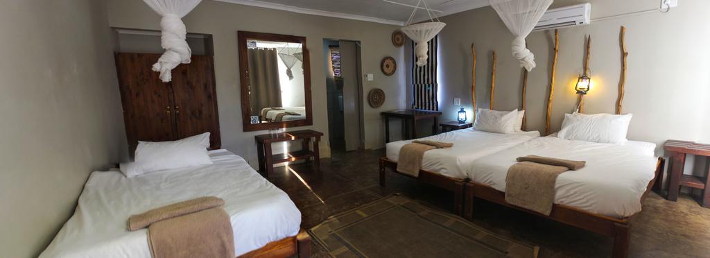 Etotongwe Lodge Оутджо Екстериор снимка