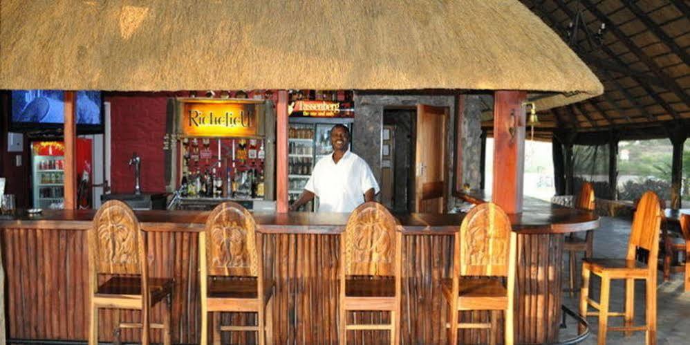 Etotongwe Lodge Оутджо Екстериор снимка